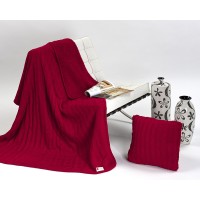 Halia 820 Throw + Bonus Cushion Set Cereza Cherry