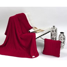 Halia 820 Throw + Bonus Cushion Set Cereza Cherry